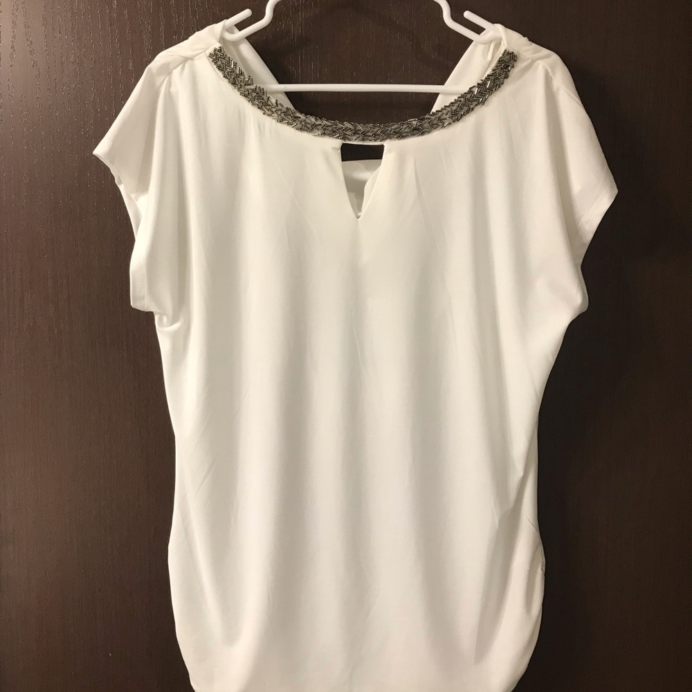 💖White blouse with Silver accent💖